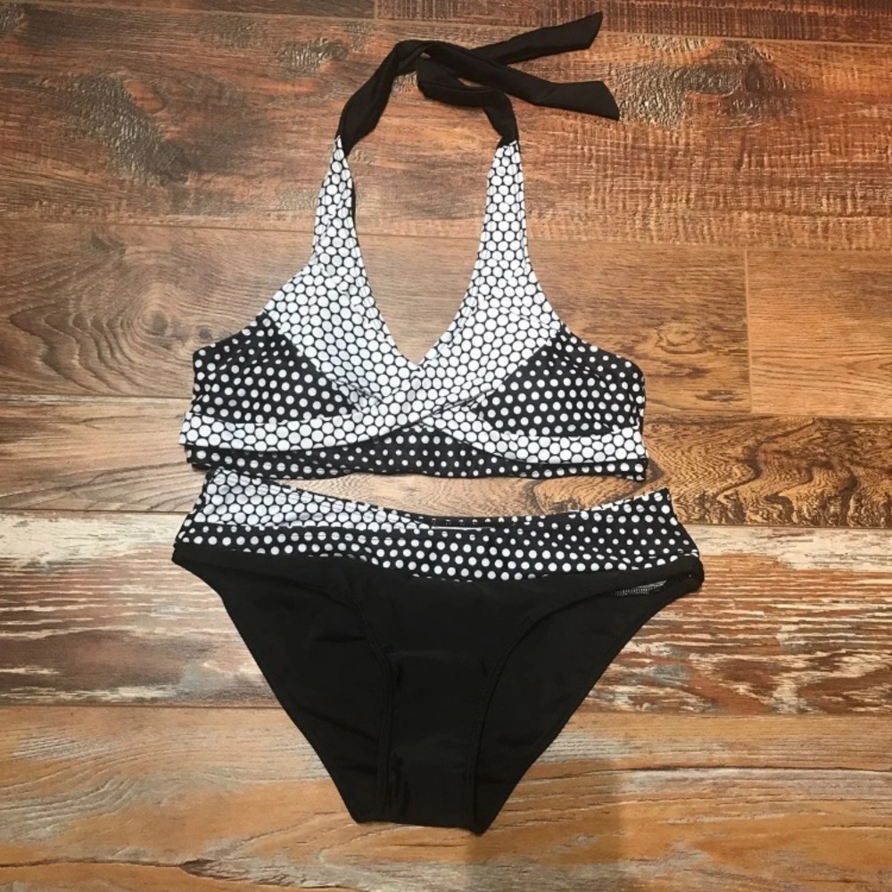 🆕Women’s Medium Black/White Polka Dot Bikini